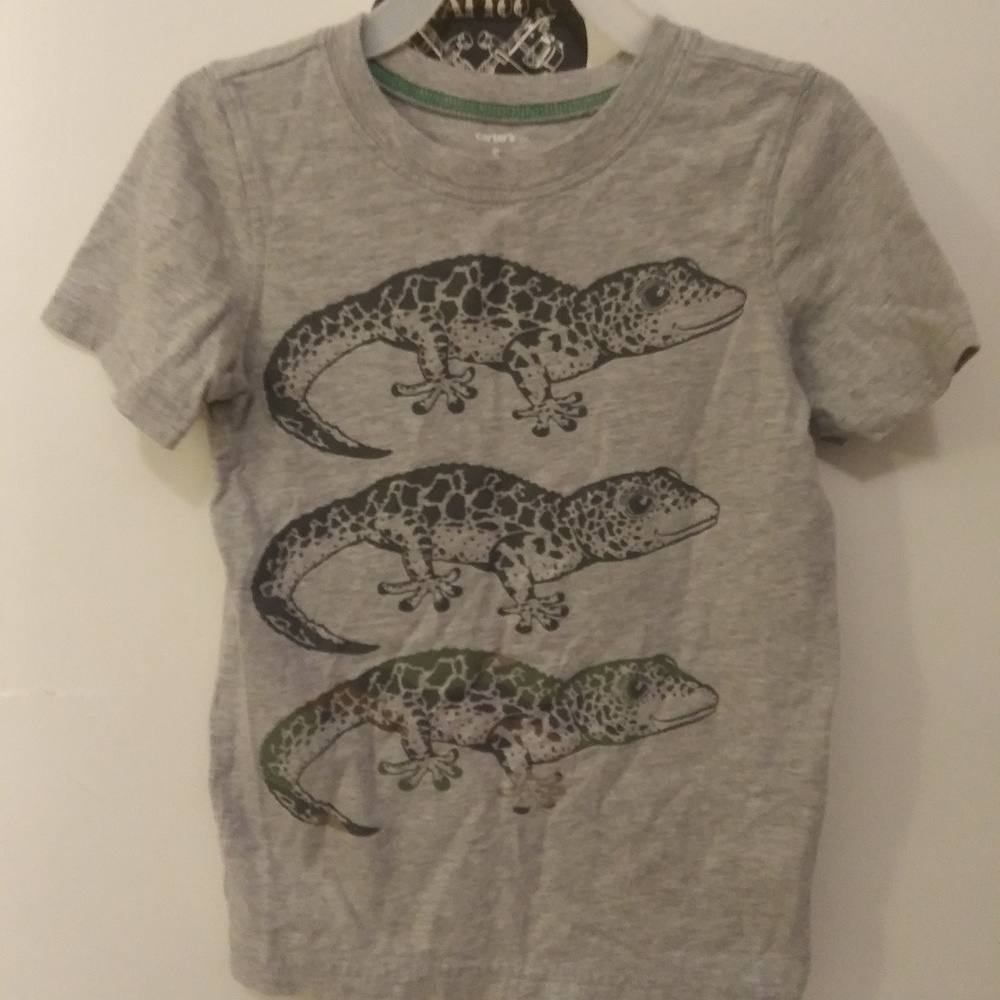 Boys Carter T-Shirt Size 5